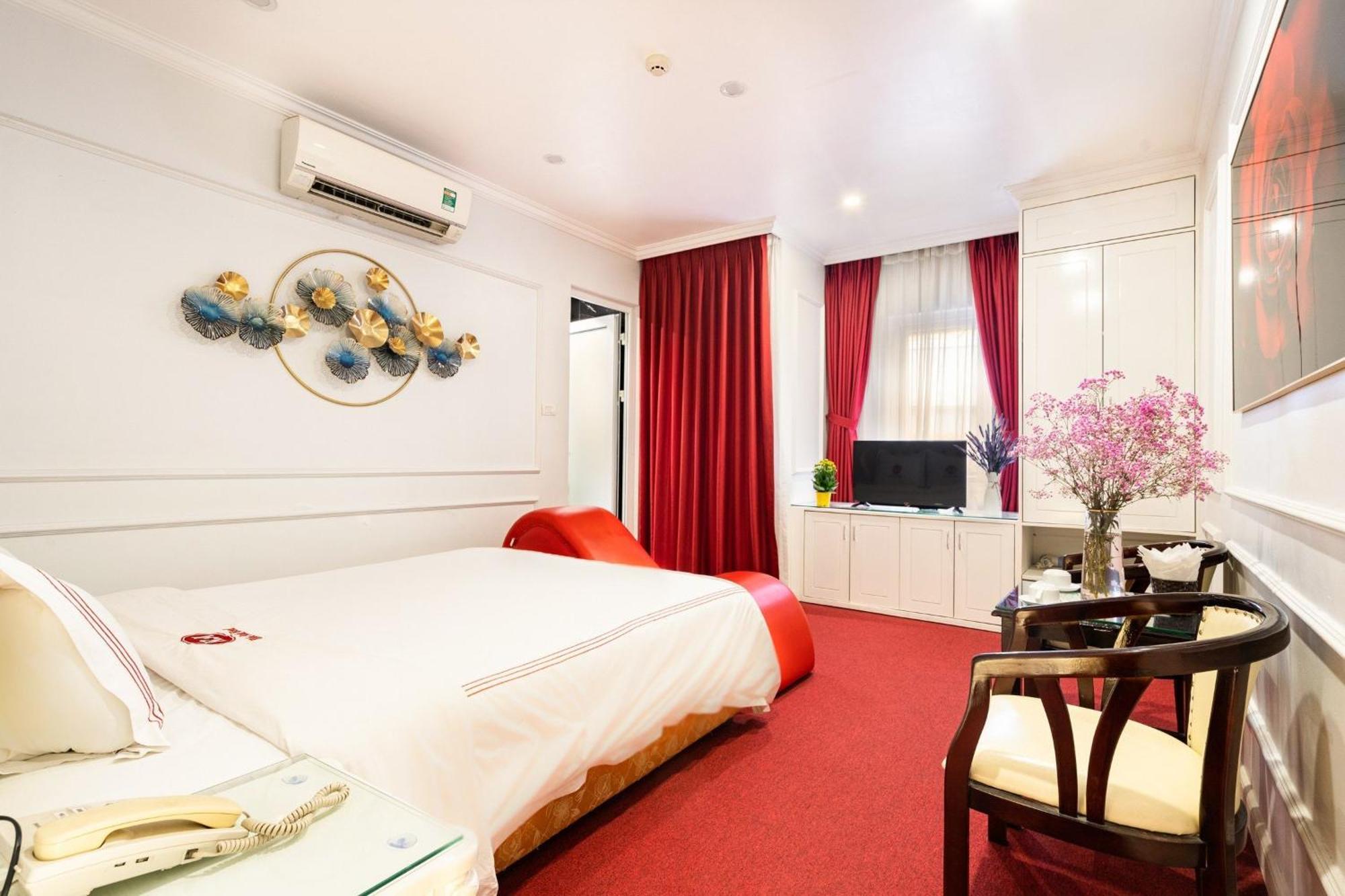 Kieu Anh Hotel - 81 Trung Kinh - By Bay Luxury هانوي المظهر الخارجي الصورة