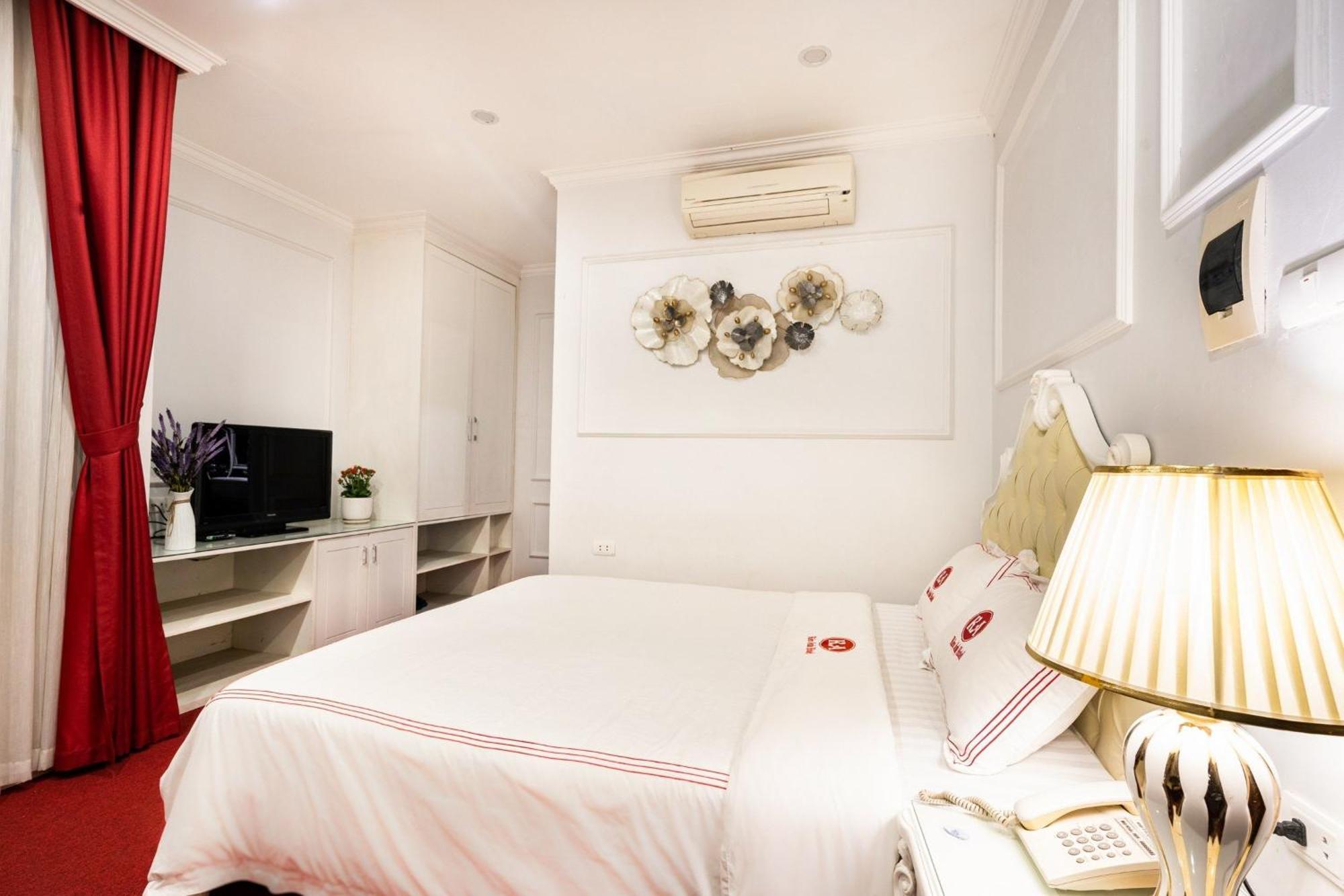 Kieu Anh Hotel - 81 Trung Kinh - By Bay Luxury هانوي المظهر الخارجي الصورة